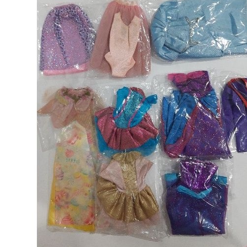 Lote Roupas Barbie