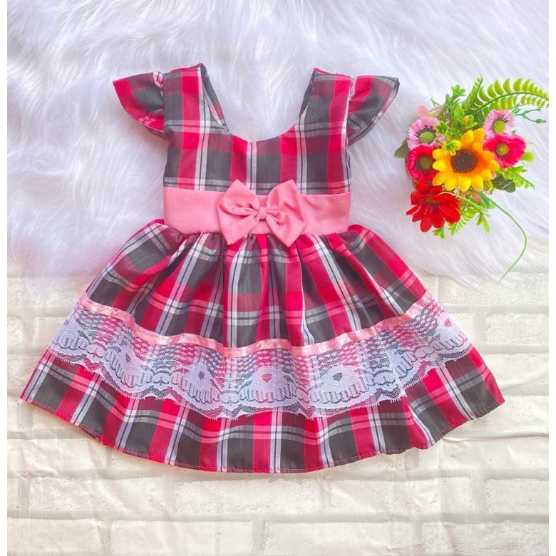 Vestido Infantil de Festa Junina Xadrez Preto Saia Camadas + Flores  Aplicadas