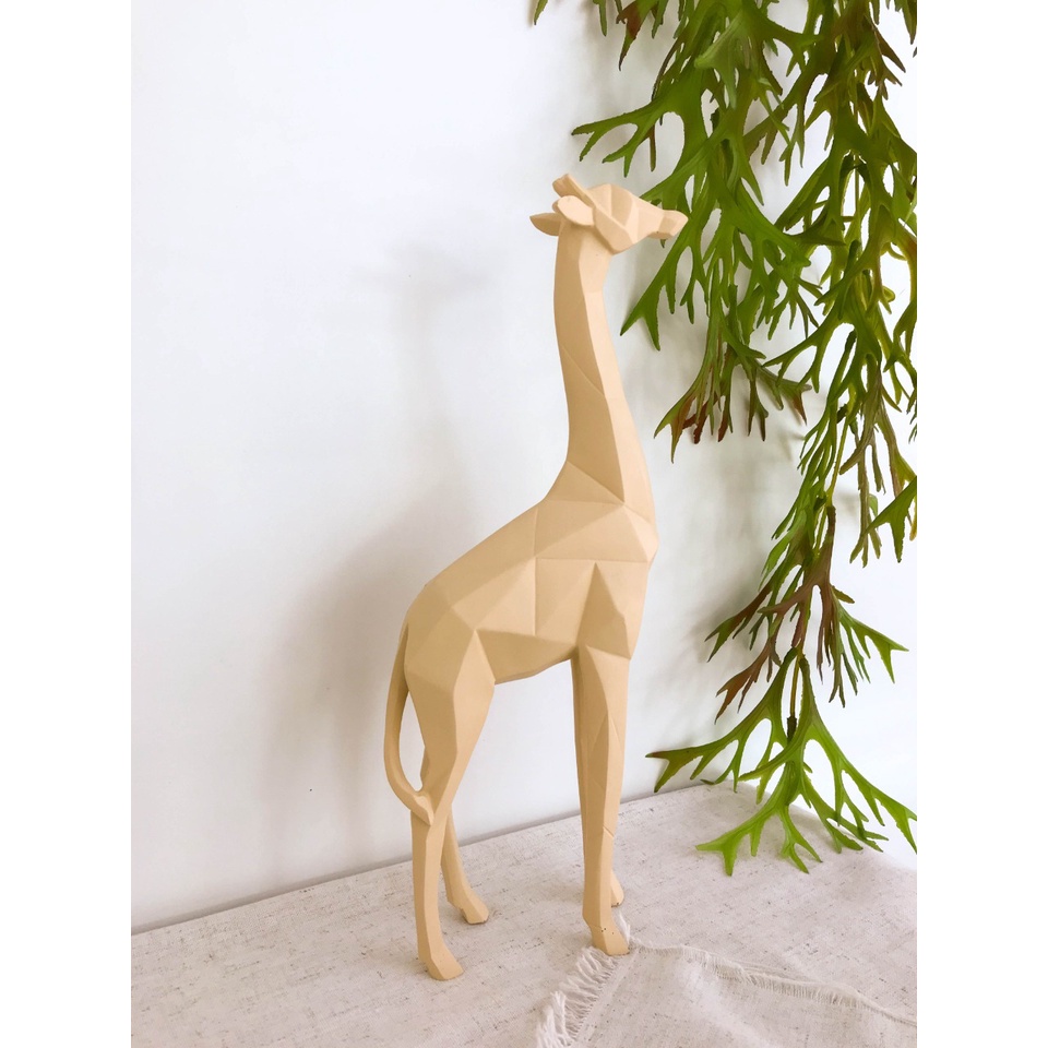 Escultura Girafa em poliresina