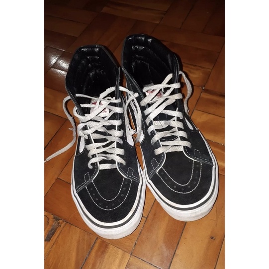 Vans com hot sale cadarço preto