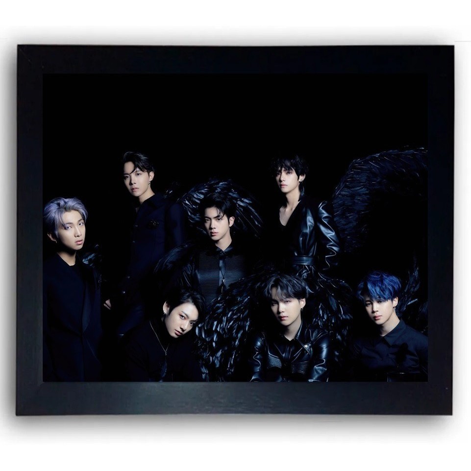 Quadro Decorativo Moldurado Bts