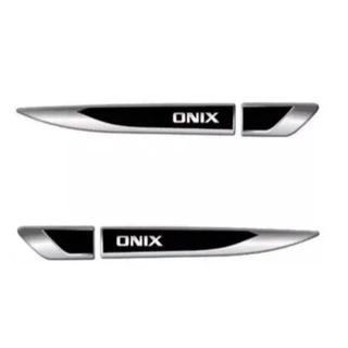Par Emblema Resinado Aplique Lateral Para-lama Gm Onix