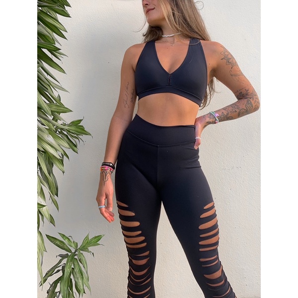 Legging sales preta rasgada