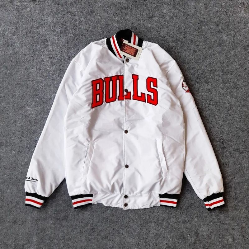 Varsity Chicago Bulls Mitchells Ness Tag & Label Jacket (Qualidade Premium)