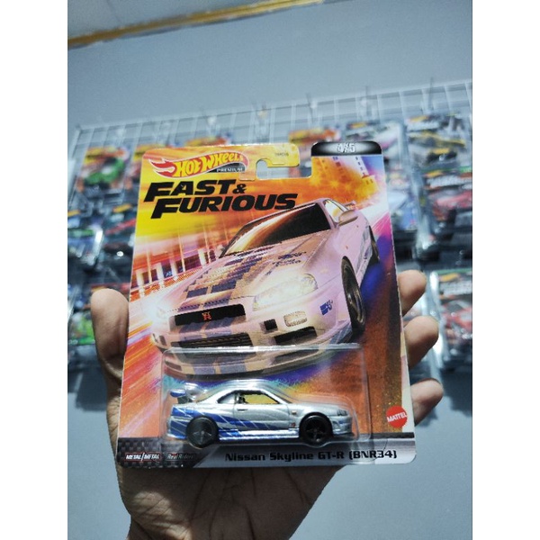 Hot Wheels Premium Nissan Skyline GT-R (BNR34) Rápido E Furioso