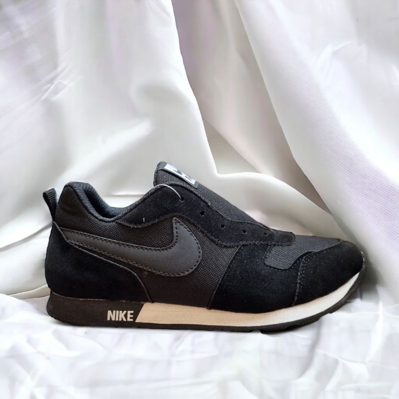 Nike md cheap runner 2 sale