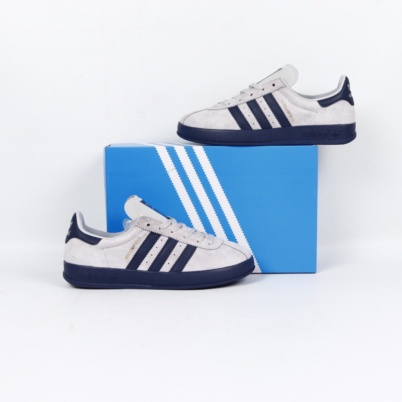 Adidas mallison store 218