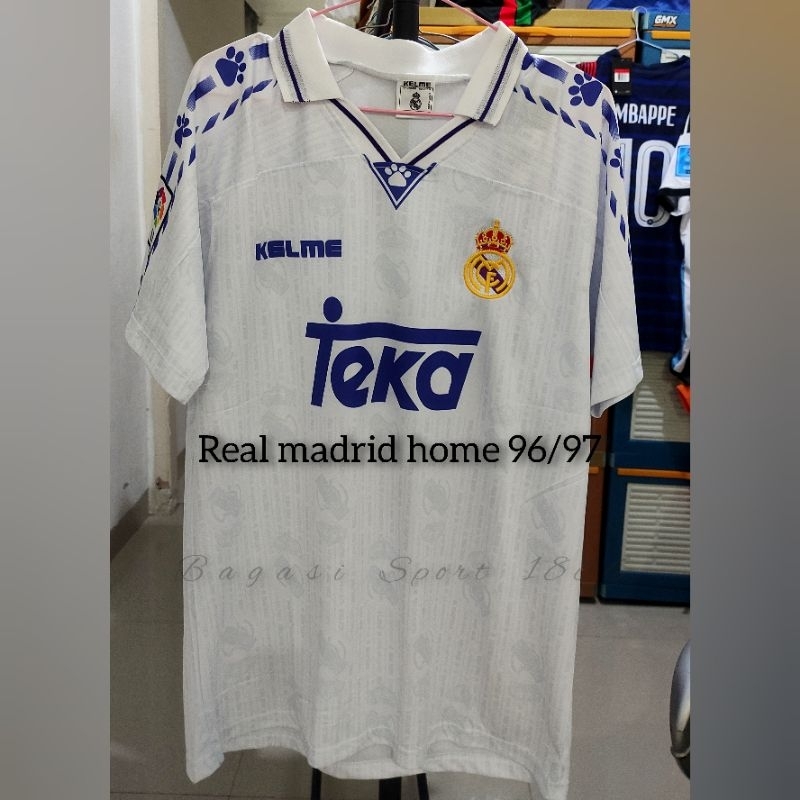 LOKAL Real Madrid Futebol Jersey Retro Antigo Kit Local Gaiola 1996 1997 TEKA 1996/97 Camisa Antiga Vintage 96 97 Roberto Carlos Raul Gonzales Clássico Galacticos Guti Davor Suker Mijatovic 96 Seedorf Pandorf Morientes Redondo Hierro