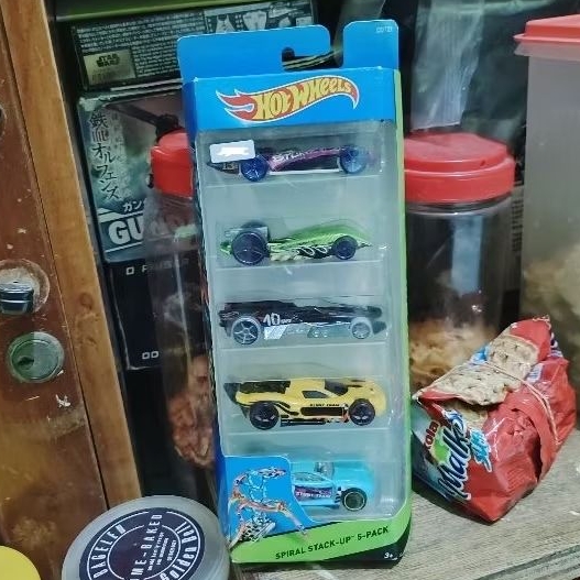 Hot Wheels Spiral Stack Up 5 Pack Corrida Fundida | Shopee Brasil