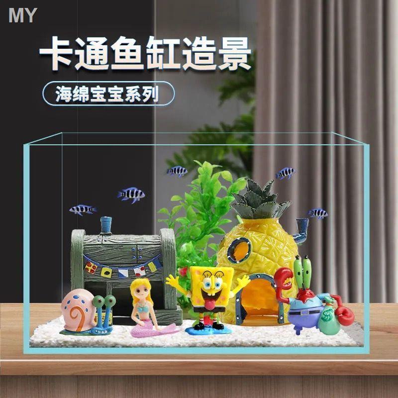 Estoque Pronto = Peixe Tanque de Peixe Paisagismo Casa de Abacaxi SpongeBob SquarePants Ornamentos Cichlid Breeding Hide House Cartoon Doll Aquatic Decorations