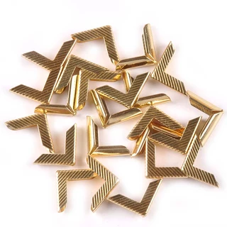 17x17x3mm 50pcs Protetor De Canto Listrado Dourado Para Acessórios De Raspagem Cantos De Livros De Metal Decoração De Pastas De Menus De Bricolage CP2390