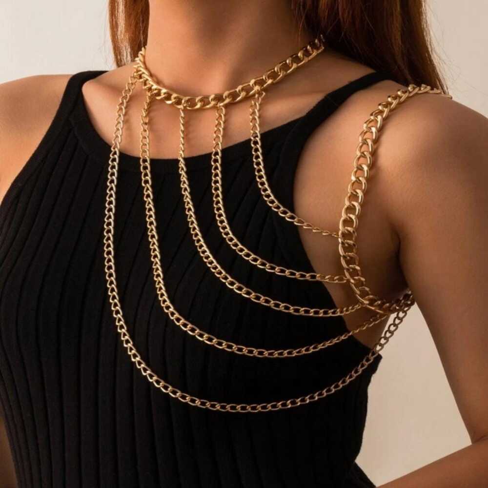 Body Chain de Ombro com Correntes Folheado a Ouro 18k