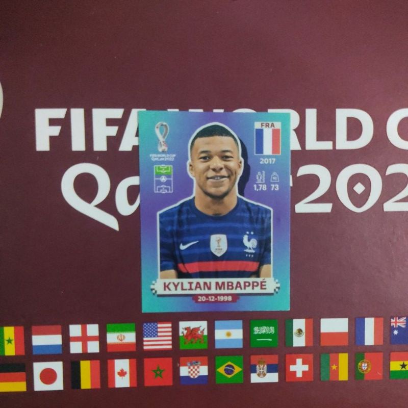Figurinha do Kylian Mbappé da França (FRA 19) da Copa do Mundo do Qatar  2022 - Item de Coleção Original Panini