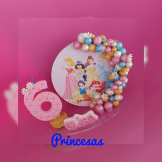 Quitanda da Bia - Bolo para uma Princesa ❤️ . . . . . . #chantinho #love  #cinderela #disney #amo #chocolate #bolo #cake #cakeart #cakelove #amor # princesa #princesas #serraes