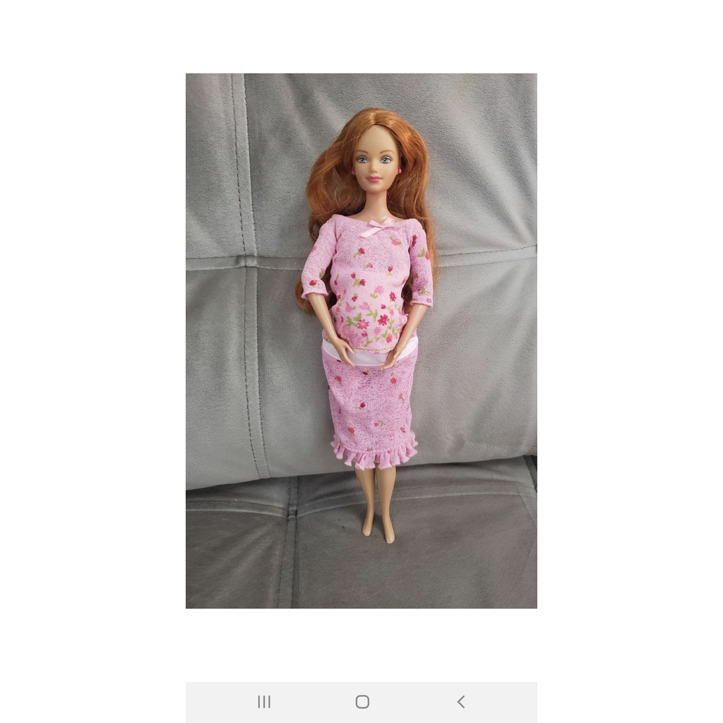 Barbie gravida mattel