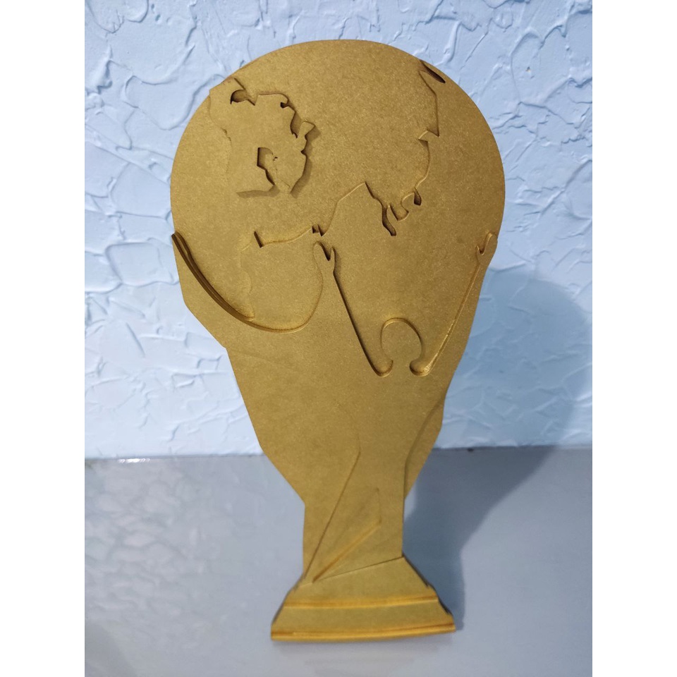 Pin de Mcd em Real Madrid 2018  Taça do mundial, Copa do mundo fifa, Mundial  de clubes