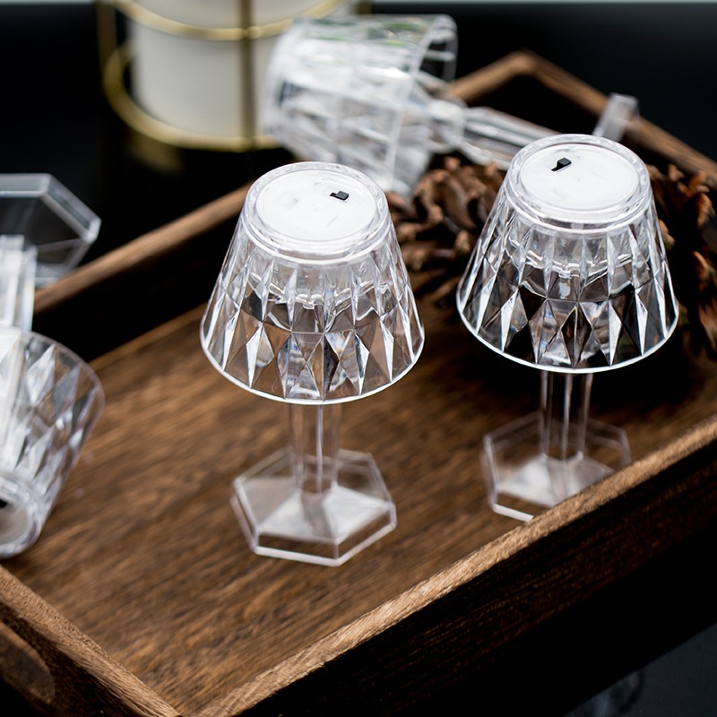 Luminária Lanterna Led Decoração acompanha Vela de Led Lampião