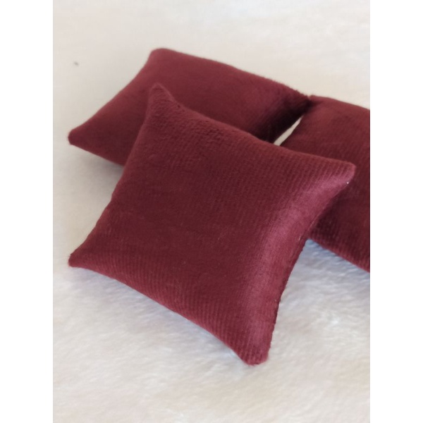 Kit 10 Mini almofadas de Veludo Suede para madrinhas, joias e relógios