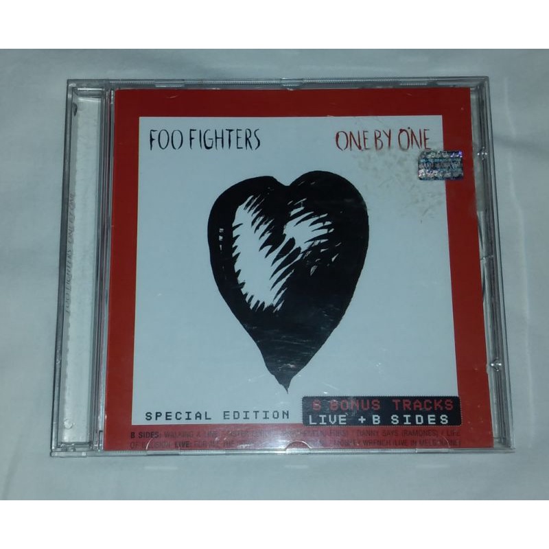 cd foo fighters one by one especial edition