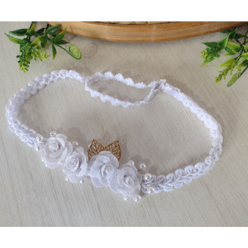 Tiara para cabelo com elástico ajustável branca com flores/batizado