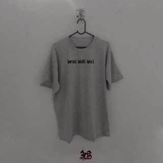 Camiseta Veni Vidi Vici - preta - estampa pequena - ZOO