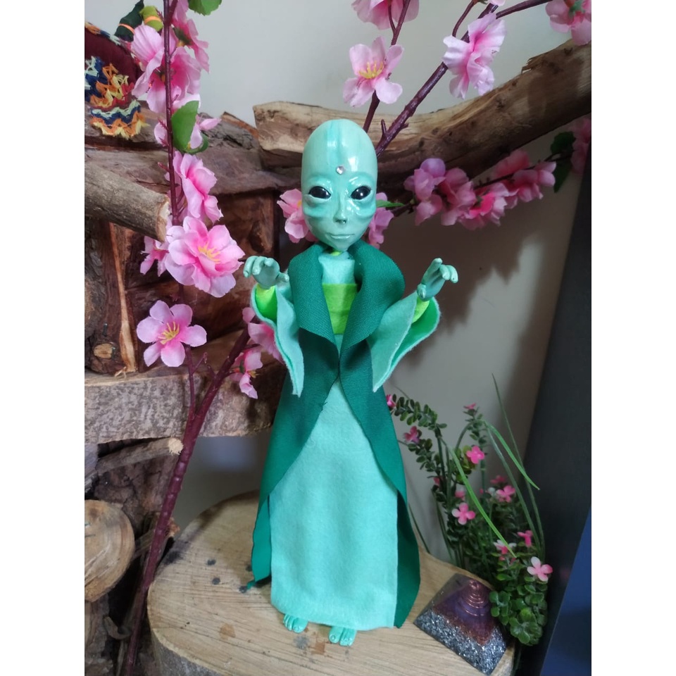 ET Extraterrestre alien boneco 35cm artesanal articulado