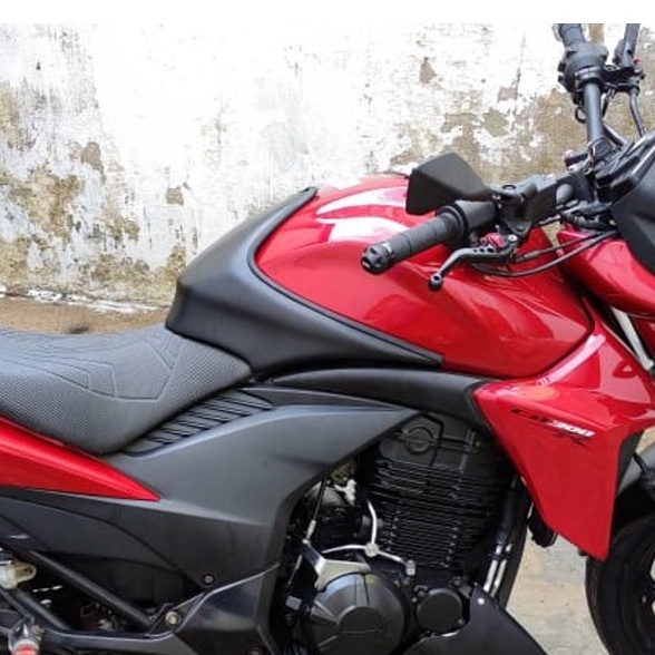 Protetor de tanque CB 300