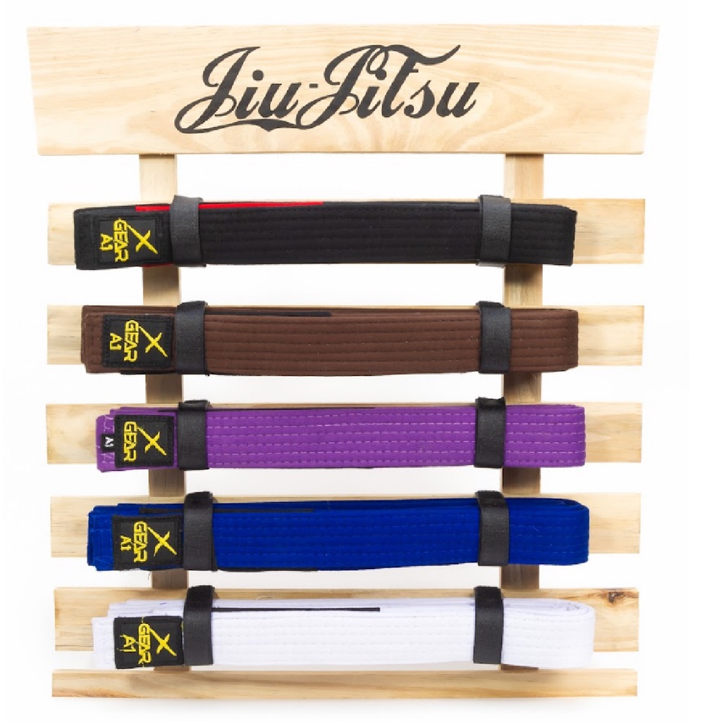< Quadro Porta Faixas De Jiu Jitsu - Pinus
