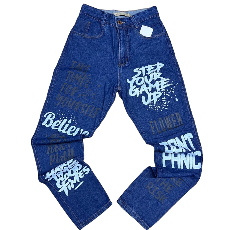 Calça Mom Jeans Com Escritas Letras Feminina | Shopee Brasil