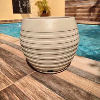 Vaso para Plantas Redondo Estilo ColmeiaEsfera Frisada PP Com Prato 28x25