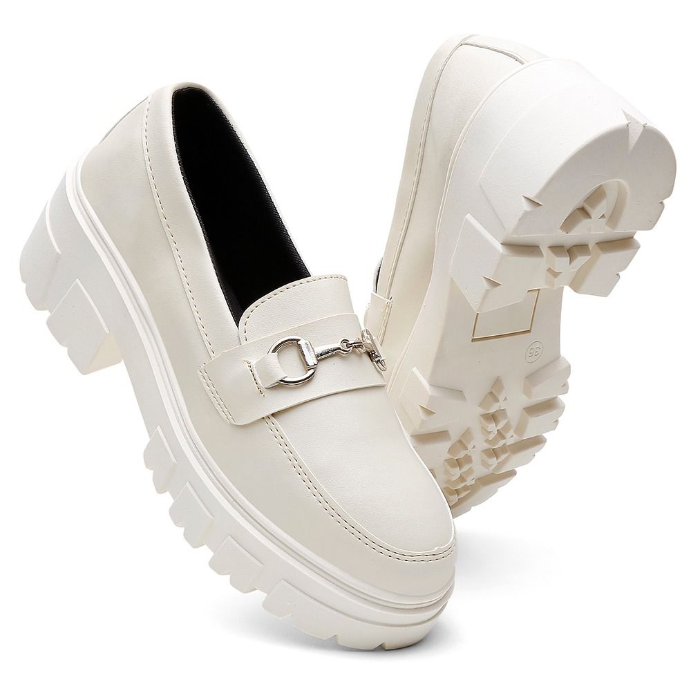 Mocassim Feminino Tratorado Corrente Bridão Off white Estiloso