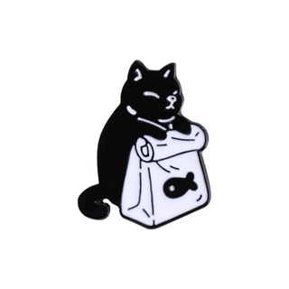 Compra online de Pinos de esmalte de gato preto e branco abraçando gatos  bonitos gatos de desenho animado brooches lapel lapel joias para amigos