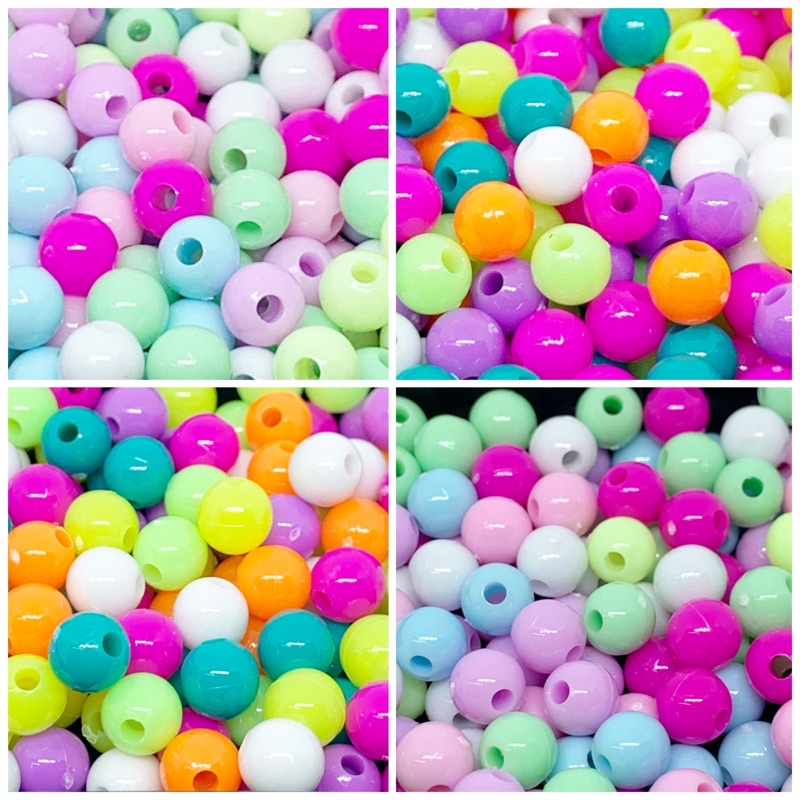 Gráficos 3d. bolas de plástico multicoloridas aleatórias. muitas bolinhas  coloridas. bolas, esferas, bolhas. fechar-se