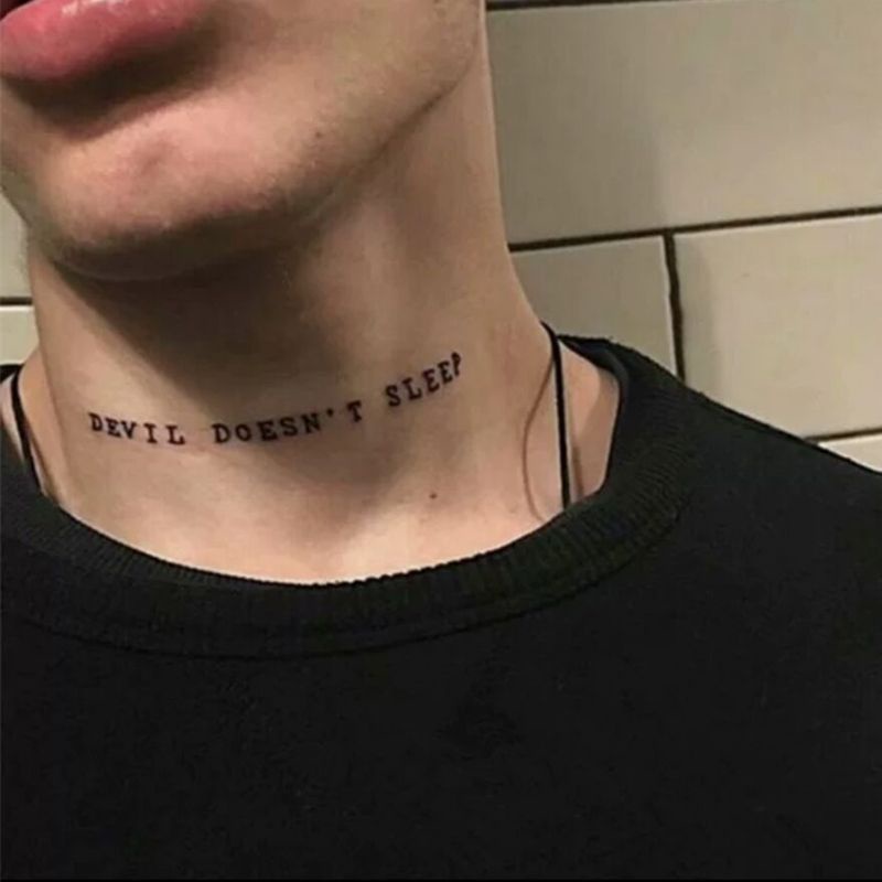 Adesivos De Tatuagem De Pescoço Masculino Podem Lavar A Prova D'água Longa Duração Estilo Hong Kong ins Permanente Inglês Tatuagens Sociais Realistas