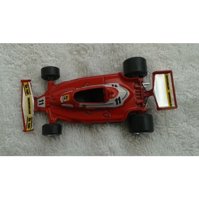 F1 FERRARI 312 T2 # 1 NIKI LAUDA rouge 1/16 no 1/18 TONKA POLISTIL voi formule 1