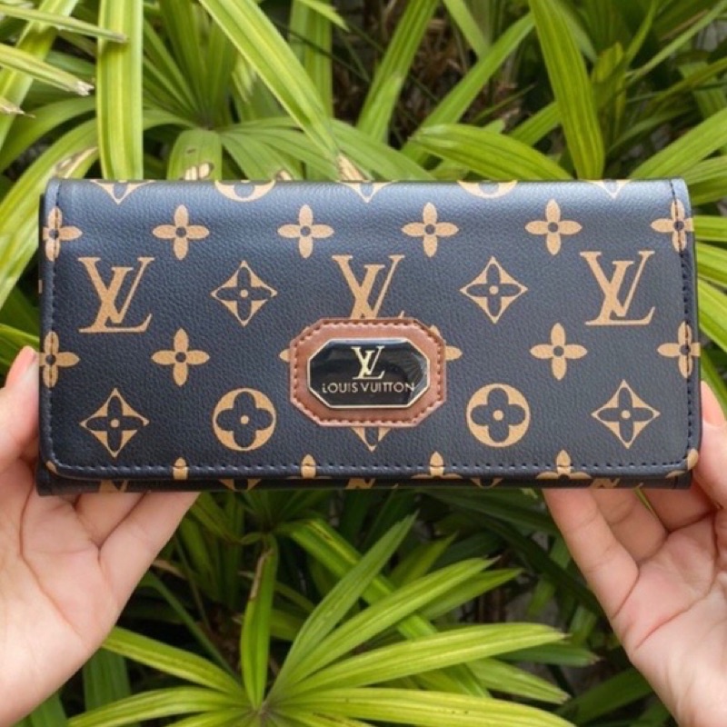 MINI CARTEIRA LOUIS VUITTON VICTORINE MONOGRAM MARROM - Bolsas de