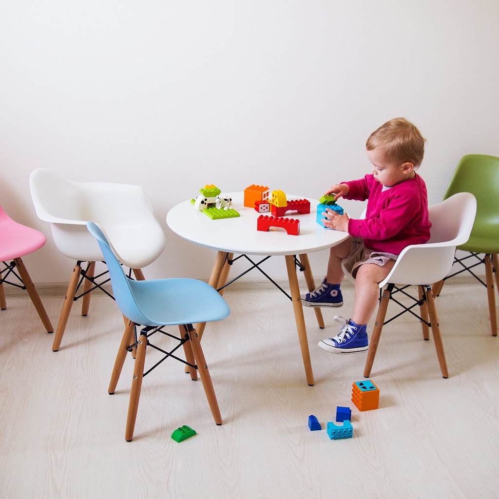 Eames kid clearance table