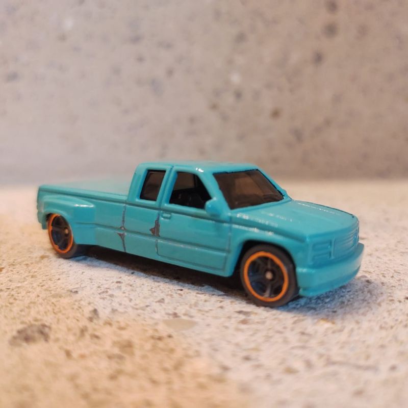 Miniatura Hot Wheels Chevy C3500 Exclusivo Pack Shopee Brasil