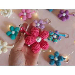 Lembrancinha de Maternidade Casamento Aniversário Chá de Bebê Batizado Chaveiro Flor Amigurumi Personalizada