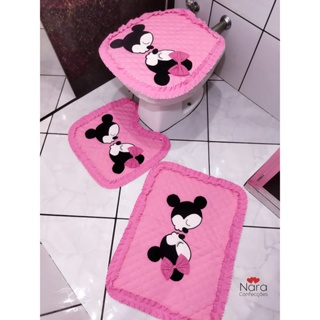 Jogo de banheiro Minnie e Mickey apaixonados 3 peças kit tapetes decoração tecido metalassê