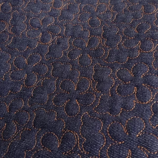 TECIDO MATELASSADO JEANS MARGARIDA CARAMELO - PREÇO DE 0,50 X 1,50