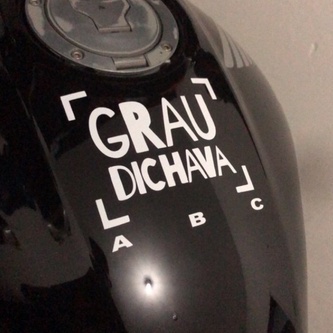 adesivo grau dichava a b c para tanque de moto personalizado branco