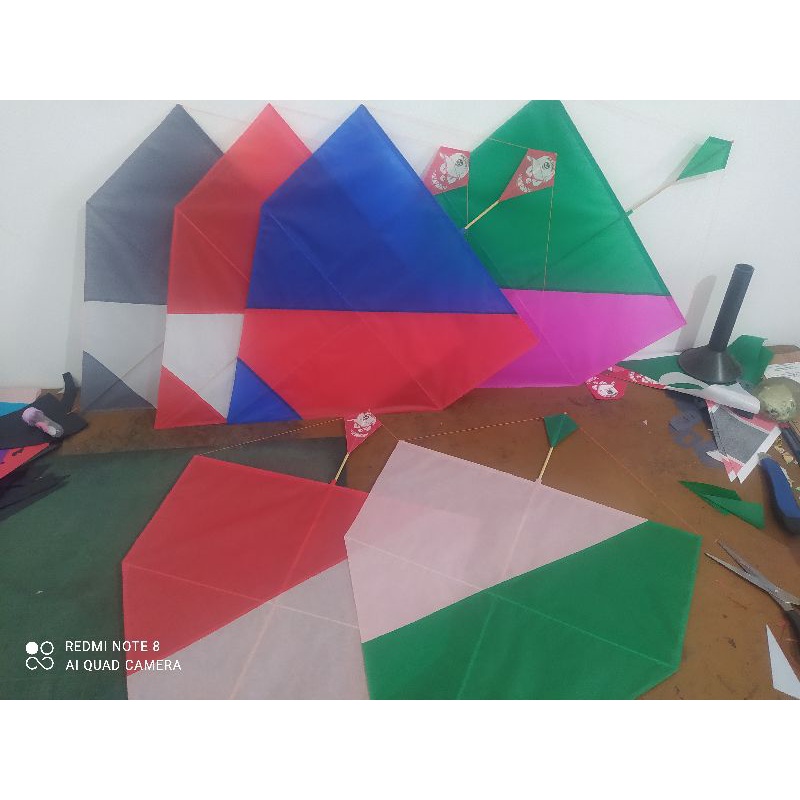Pct pipas lápis 62cm (15 unidades com rabiola) | Shopee Brasil