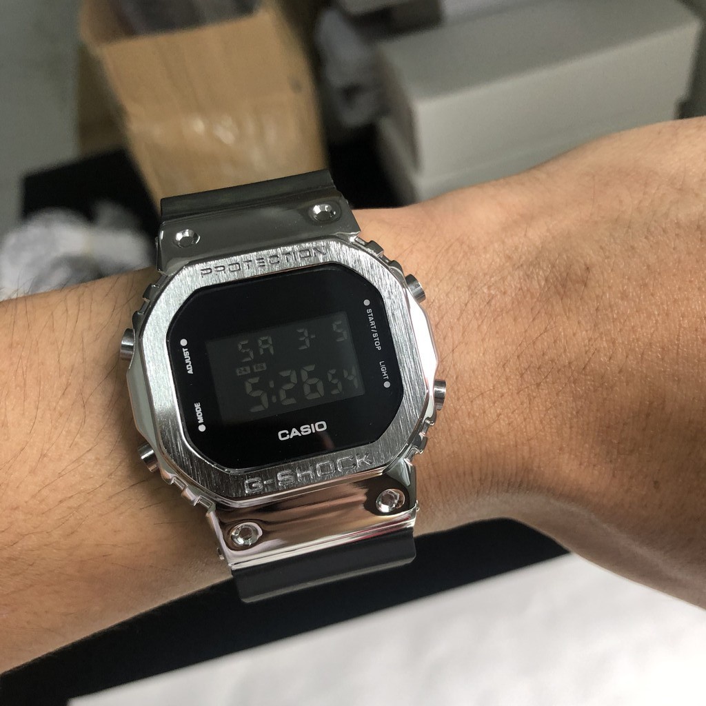 G-SHOCK GMW-B5000 GM-5600 SERIAL PREMIUM STEEL BODY AUTO LIGHT Relógio ...