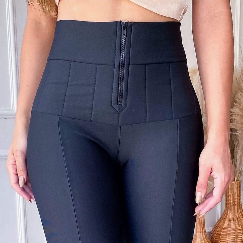 Calça Lipo Tecido Suplex Power Modeladora com Zipper
