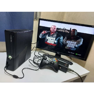 Xbox 360 1 controle 1 jogo e cabos