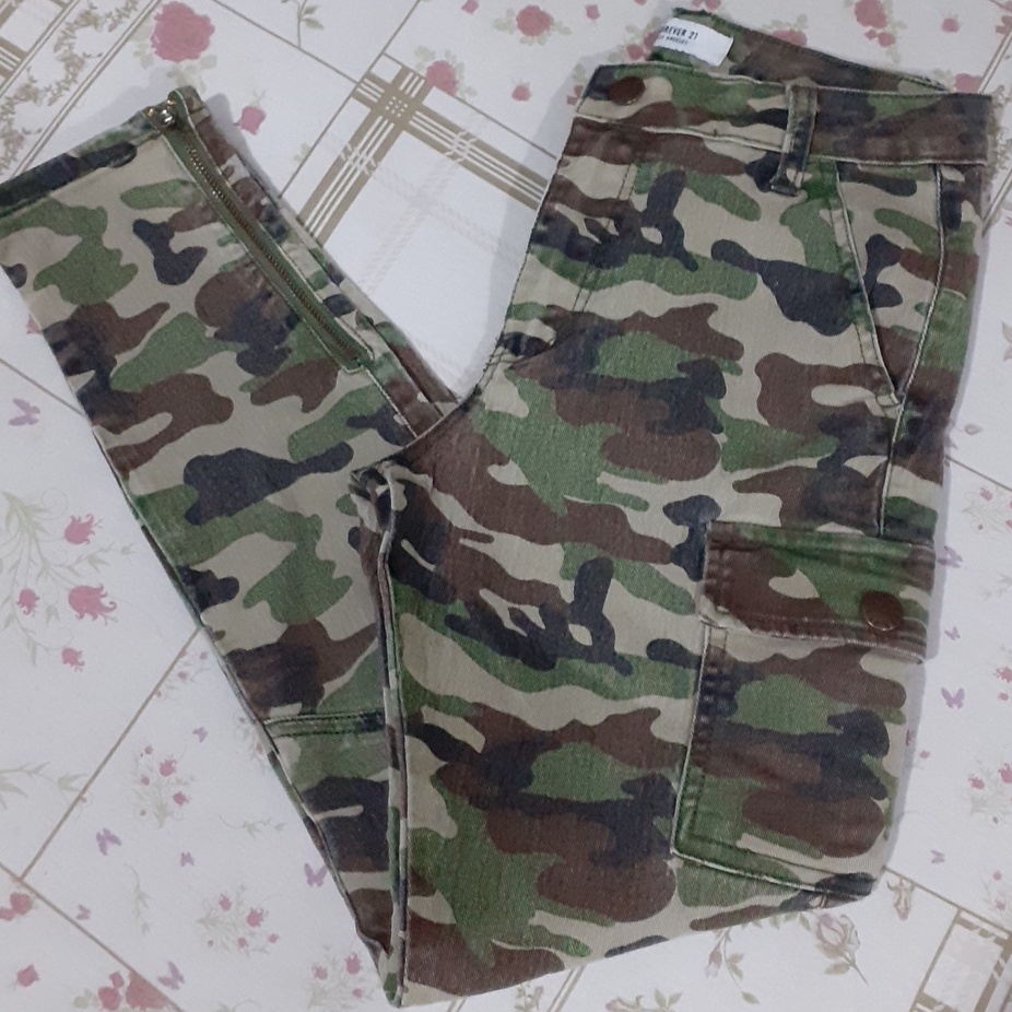 Calça capri hot sale camuflada