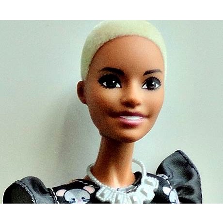 Cabeça Da Boneca Barbie Para Pentear Negra Presente 2019 Top - Manias da  Karla do  - Loja Virtual