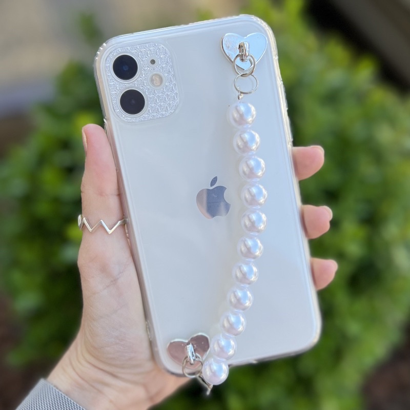 ALÇA PARA CELULAR EM CORRENTE COM FIXADOR DE CORAÇÃO