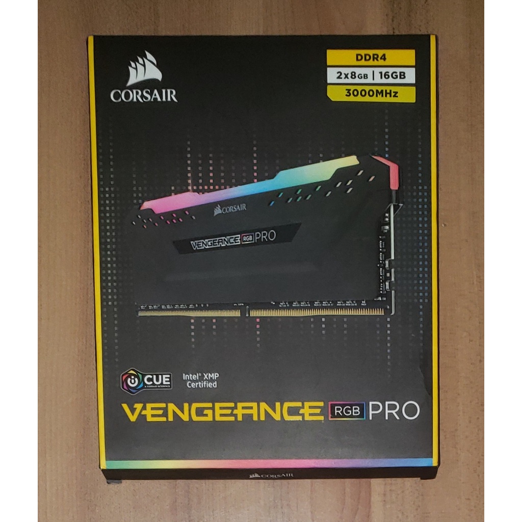 Memória Corsair Vengeance RGB Pro 16GB (2x8GB) 3000MHz - CMW16GX4M2C3000C15